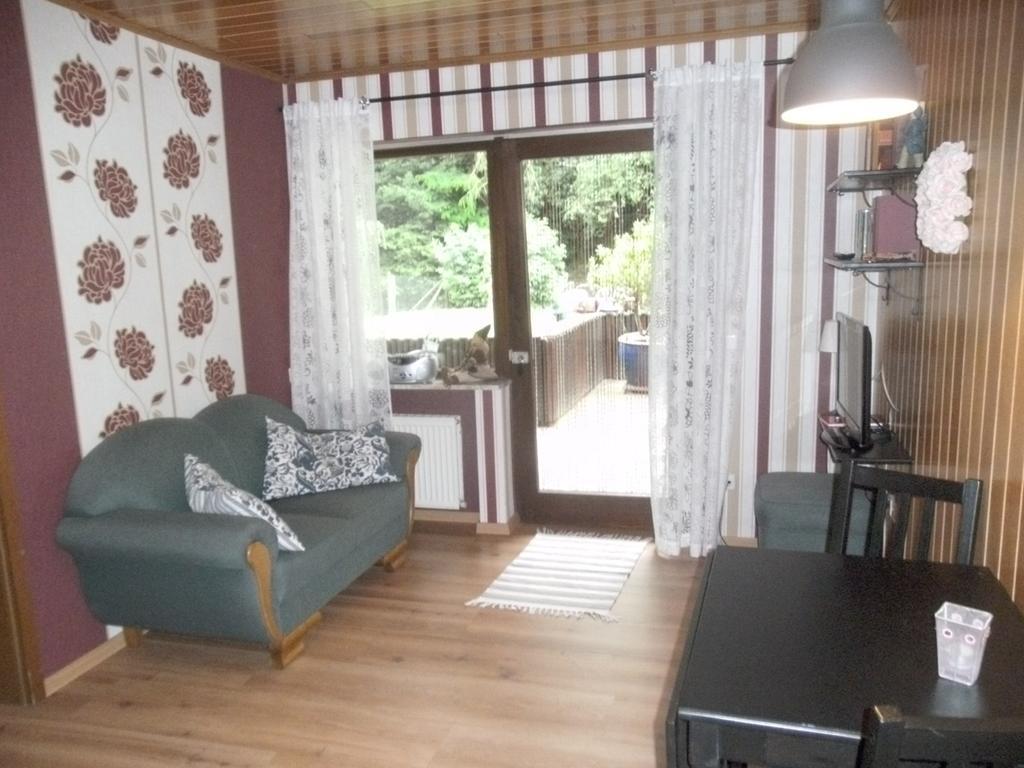 Pension Waldfrieden Maring-Noviand Zimmer foto