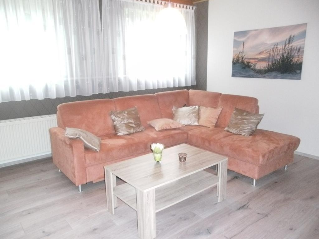 Pension Waldfrieden Maring-Noviand Zimmer foto